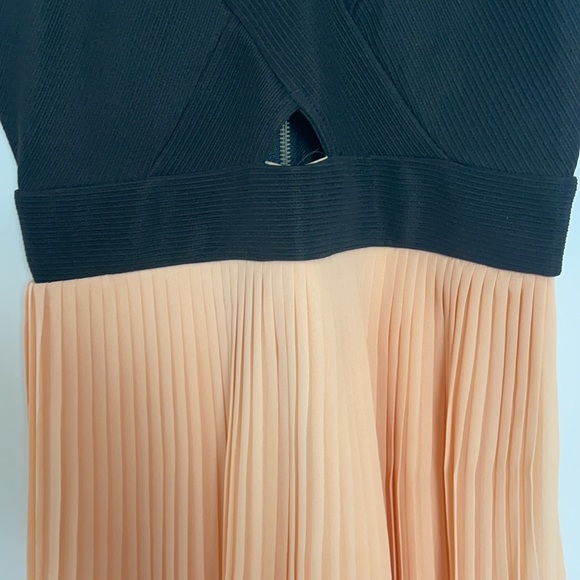 Material Girl Two Tone Strap V Neck Dress Size S - Picture 5 of 8